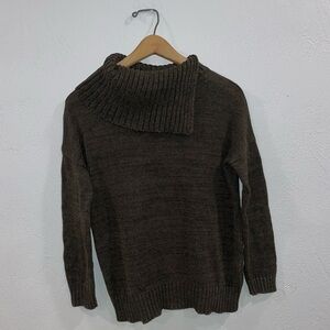 Women’s Matty M cowl neck sweater, green/gray in color size small